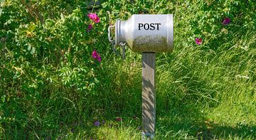 Briefkasten auf der Halbinsel Eiderstedt von Peter Eckert