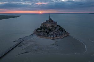 Mont Saint Michel au coucher du soleil