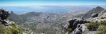 Kaapstad vanaf de Tafelberg von Chris van Kan