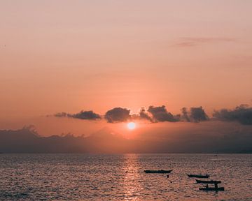 Sonnenuntergang und Vulkan von Jonai