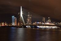 Erasmusbrücke am Abend