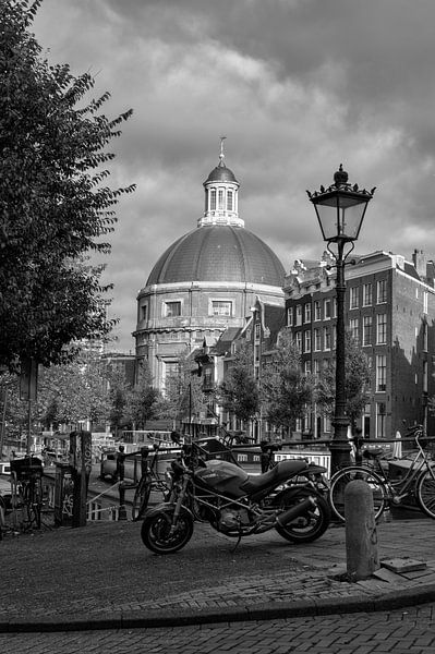 Singel Amsterdam by Peter Bartelings