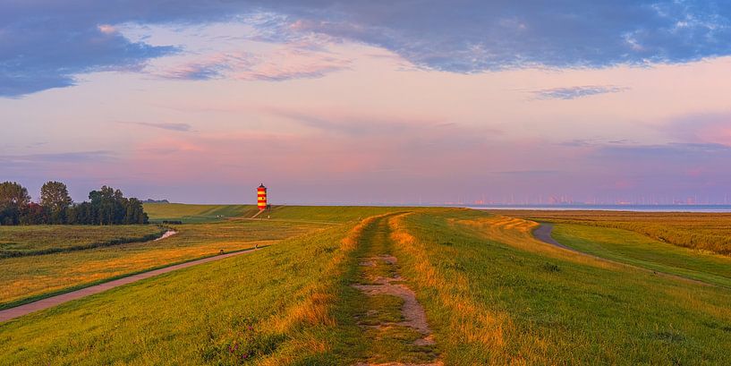 Panorama des Pilsumer Leuchtturms von Henk Meijer Photography