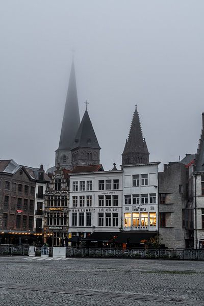 Soirée brumeuse à Gand par Mickéle Godderis