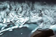 Blasen im Eis | Grün Grau Abstraktes Foto von Nanda Bussers Miniaturansicht