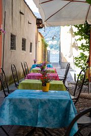 Die leere Terrasse von Orta San Giulio