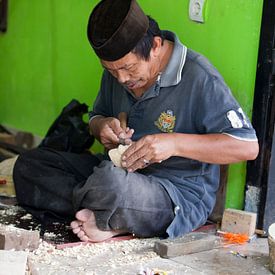 Wajang poppenmaker, Bandung van Kees van Dun