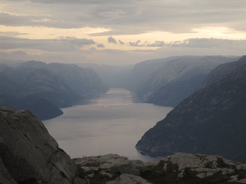 Lysefjord vanaf de Preikestolen par Ronald Gorter