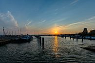 Sonnenuntergang am Hafen Altefähr, Insel Rügen von GH Foto & Artdesign Miniaturansicht