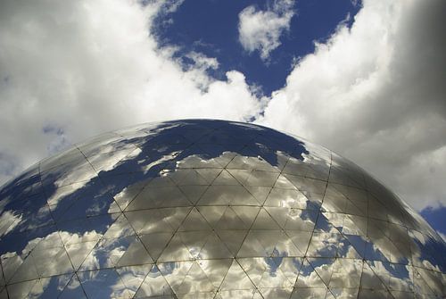 Globe by KaHoo Wong