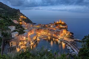 Abends in Vernazza, Cinque Terre von Michael Valjak