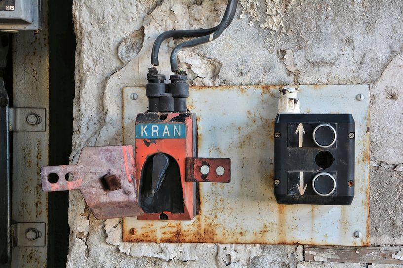 Interrupteurs et boutons pour le fonctionnement d'une grue par Heiko Kueverling