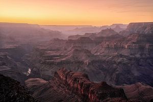 Der beeindruckende Grand Canyon nach Sonnenuntergang