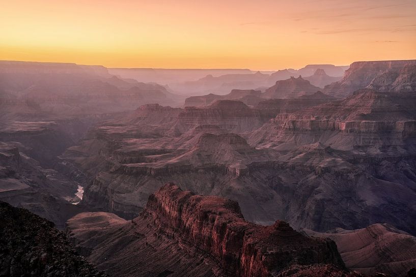 The amazing Grand Canyon after sunset by Martin Podt