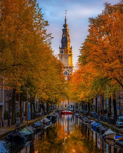 De belles couleurs d'automne lors d'une belle matinée à Amsterdam