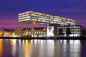 Sonnenaufgang bei Unilever "Die Brücke" in Rotterdam von Anton de Zeeuw