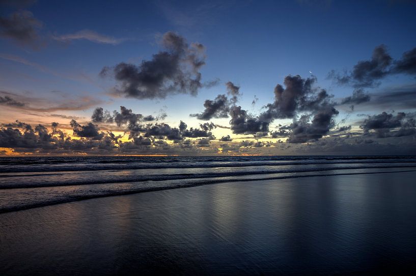 Silence of dusk - evening at Double Six Beach, Bali by Roith Fotografie