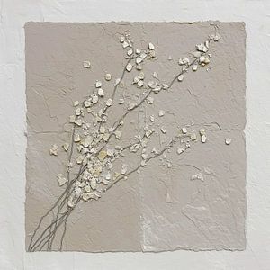 Zarte Blüte in der Stille