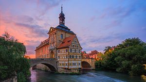 Sonnenuntergang am alten Rathaus in Bamberg, Bayern, Deutschland
