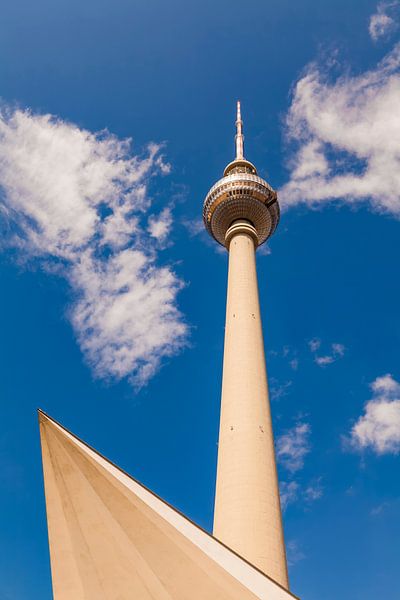 Tour de télévision sur l'Alexanderplatz à Berlin par Werner Dieterich