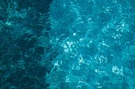 Blauw zeewater op Ibiza // Reisfotografie van Diana van Neck Photography thumbnail