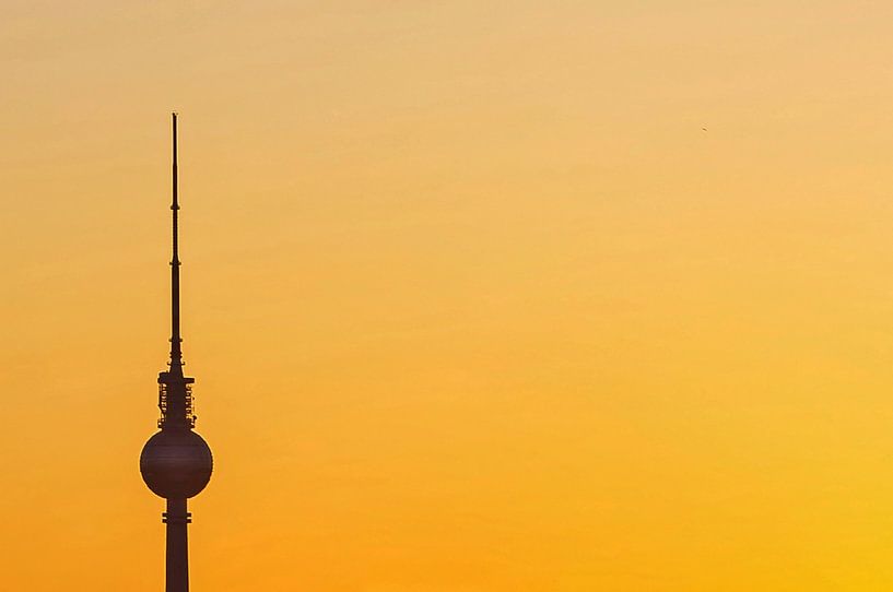 Fernsehturm Berlin im Sonnenuntergang von Frank Herrmann