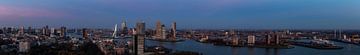 Panorama Rotterdam in the night by Daan Kloeg