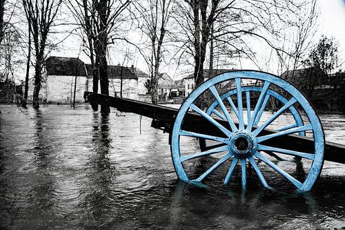 overstroming in frankrijk houd het wiel boven water van anne droogsma