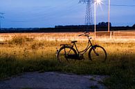 Fiets langs snelweg by Chris Tijsmans thumbnail