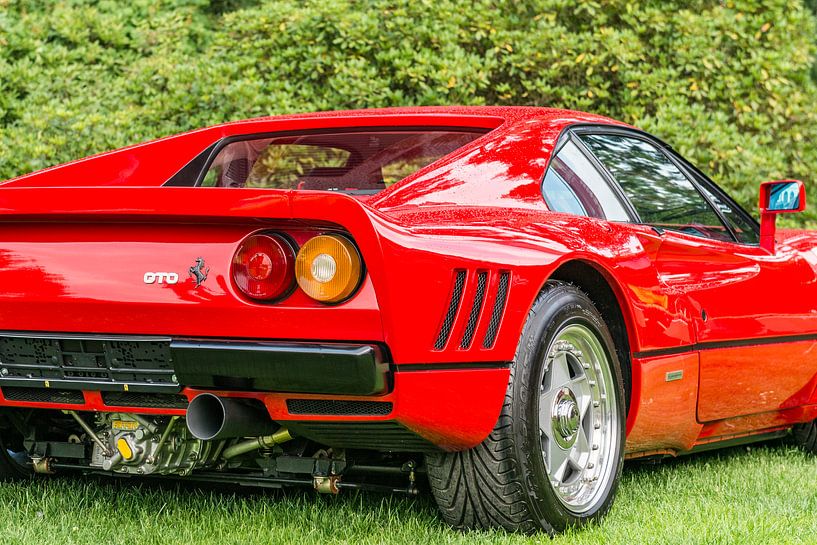 Vue arrière de la Ferrari 288 GTO 1980 par l'artiste Sjoerd van