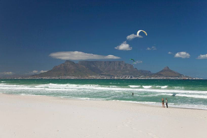Blouberg beach with view of Cape Town, S outh Africa by Peter Schickert