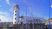 Scarborough Leuchtturm von Babetts Bildergalerie Miniaturansicht