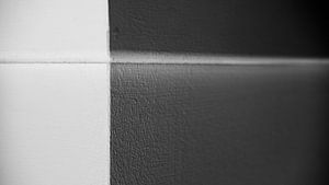 Abstract: cross