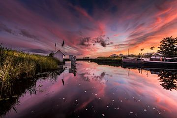 Sunset at Schaphalsterzijl van Ronnie Schuringa