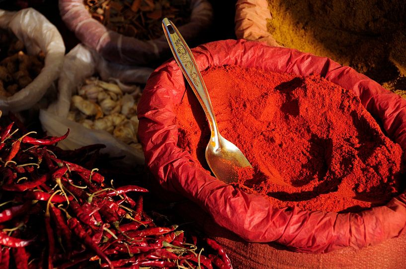 Ground red pepper by Ton Bijvank