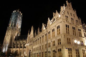 Sint-Romboutstoren en Postgebouw Mechelen van Kris Brackx