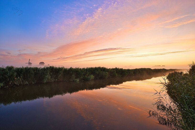 De lucht reflecteert in de ringvaart van peterheinspictures