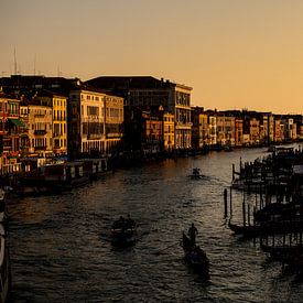 Der Grand Canal während der goldenen Stunde von Damien Franscoise