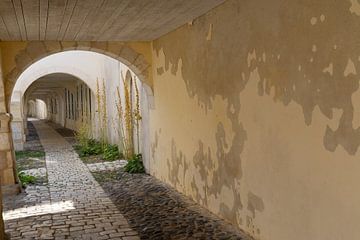 An alley in La Rochelle France by Bopper Balten