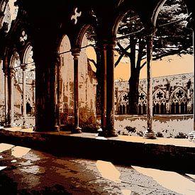 Schaduwspel in kloostergang, Salisbury Kathedraal, Wiltshire, Engeland van Mieneke Andeweg-van Rijn