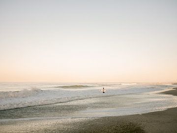 Surferstimmung am Morgen | Santa Teresa Costa Rica von Raisa Zwart