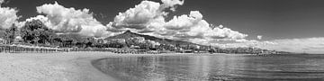 Marbella strand zwart-wit van Manfred Voss, Zwart-Wit Fotografie