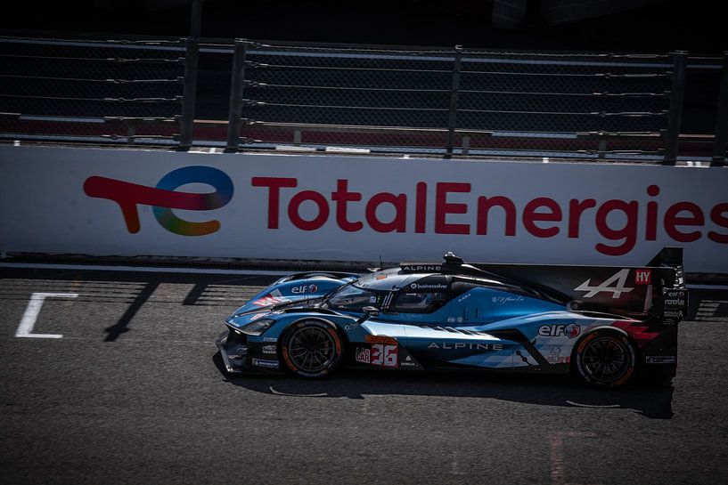Alpine hypercar by Stacey Van Baast