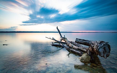 Zonsondergang aan het meer