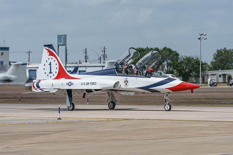 Northrop T-38 Talon in Thunderbirds colours. by Jaap van den Berg