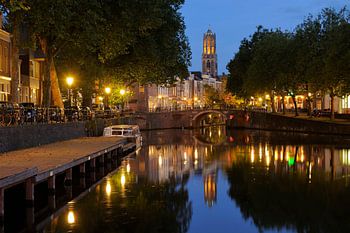 Zicht op Zandbrug en Oudegracht vanaf de Bemuurde Weerd in Utrecht  (4)