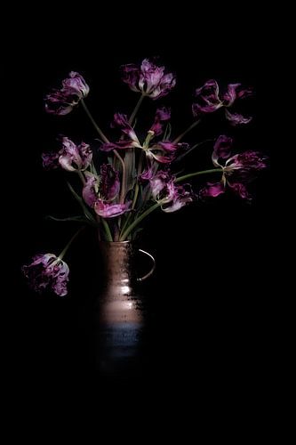 vase with dried tulips