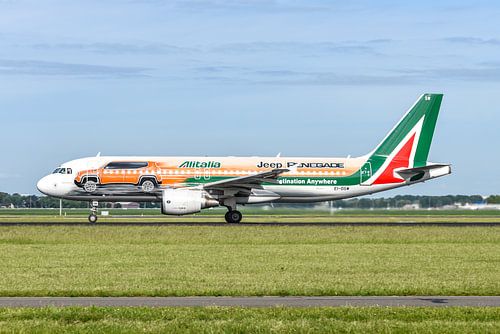 Airbus A320-200 d'Alitalia en livrée Jeep Renegade.