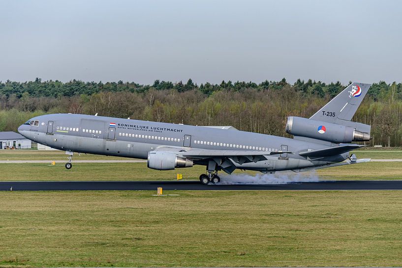 Le McDonnell Douglas KDC-10 (T-235) de KLu. par Jaap van den Berg