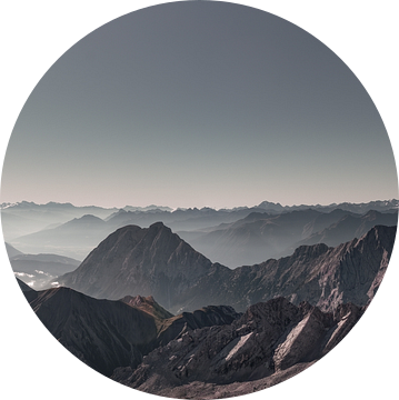 Bergpanorama bij onbewolkt weer van Jonas Weinitschke